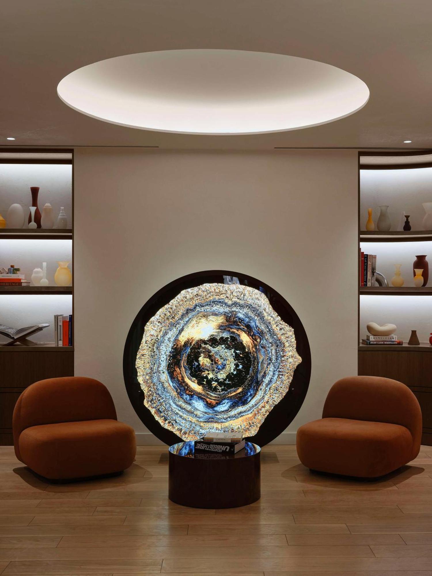 Vogue Hotel Montreal Downtown, Curio Collection By Hilton Екстериор снимка